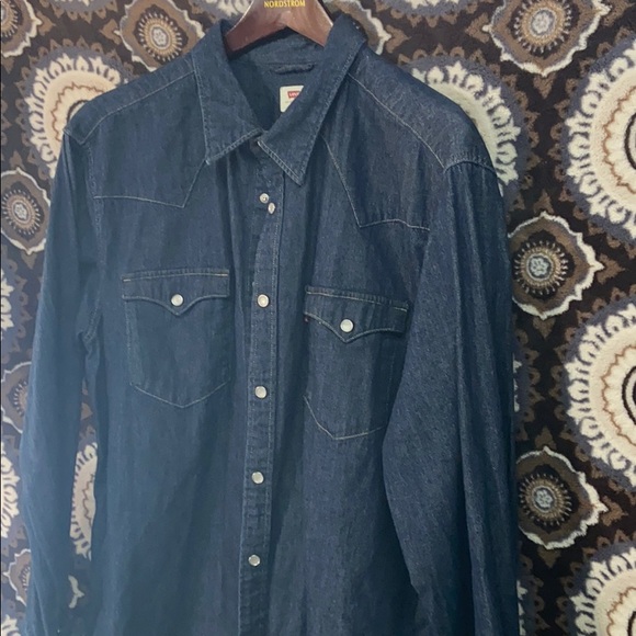 Levi’s Denim Western Shirt - Picture 2 of 10